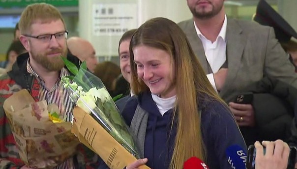 «Был бы человек, а статью найдём»: Бутина прилетела в Москву и заявила, что ошибочно считала США правовым государством