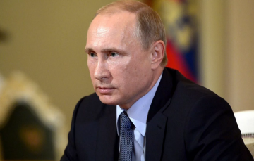 Путин принимает участие в первом пленарном заседании саммита Россия-Африка