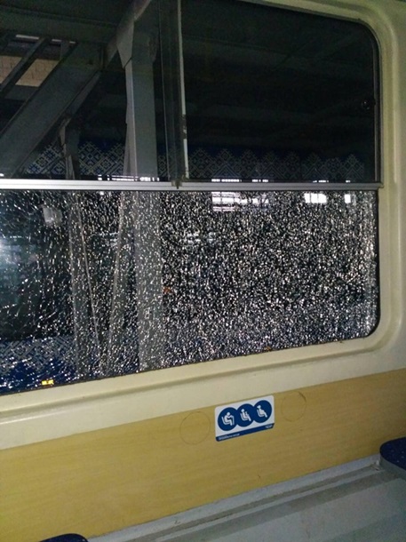 По скоростному трамваю в Киеве открыли стрельбу