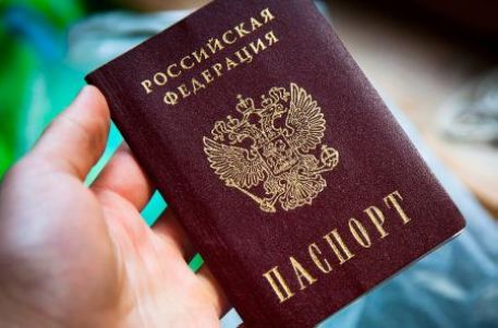 Около 200 тыс. жителей Донбасса получили российское гражданство в упрощенном порядке