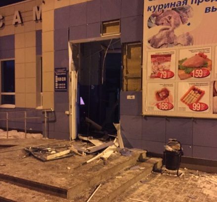 Подрыв банкомата в Свердловской области попал на видео