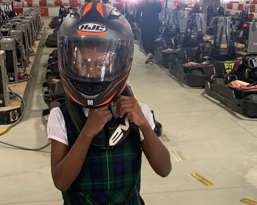 Заказ 10-летней американки Санта-Клаусу: Chanel, бриллианты, iPhone 11…