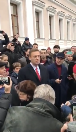 Навальный не ответит «чучундрикам»: о чем молчит предводитель хомяков?