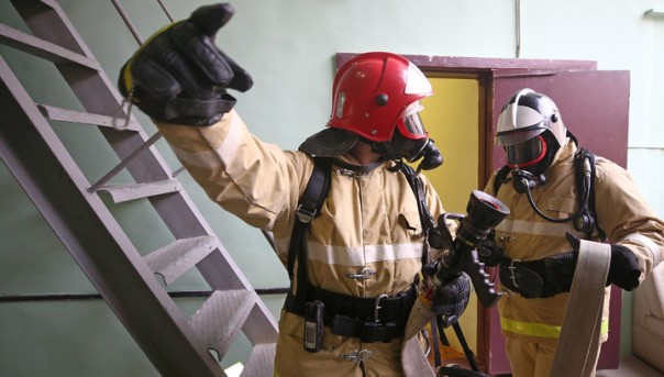 Начальник пожарной части поджигал дома, чтобы проверить подчиненных