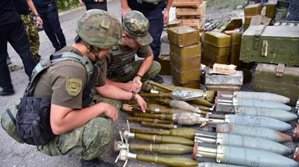 В Авдеевке обнаружили тайник с гранатометами