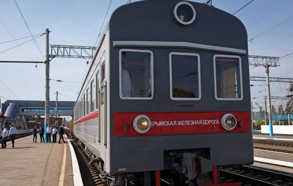 В Киеве пообещали отреагировать на открытие железнодорожного сообщения по Крымскому мосту