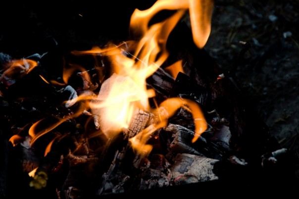 Оставшийся без газа украинец развел в квартире костер