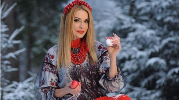 Сумская в угоду бандеровцам играет Булгакова на мове, но западенцы ее все равно не любят