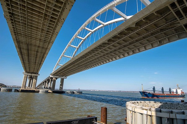 Зачем России еще один супермост