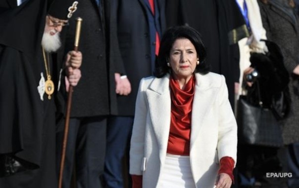 Протестующие сорвали ужин президента Грузии в ресторане