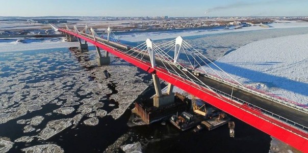 МосТФильм сообщает: Китай и Россия достроили первый мост между двумя странами