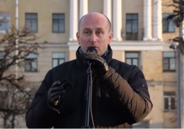 Николай Стариков на митинге против «закона о насилии над семьёй»