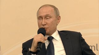 "Мужики, вы слышали?" Путин рассказал о влиянии улиток на рождаемость и пошутил над полпредом Устиновым: Верни колбасу, я всё прощу