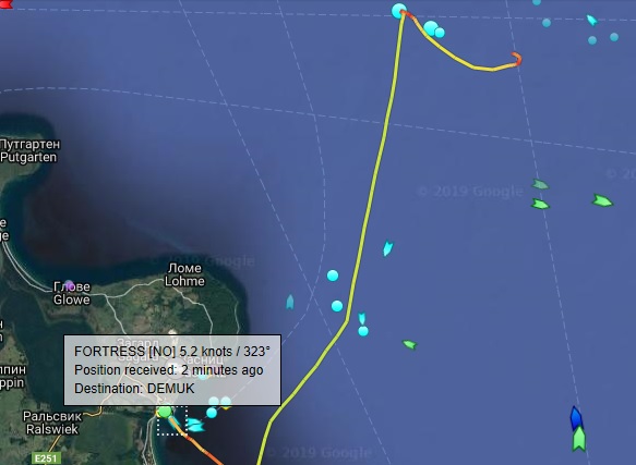Трубоукладчики «Северного потока — 2» не ушли из Балтики: выгружают трубы