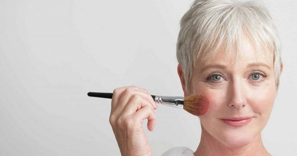 Возрастной макияж