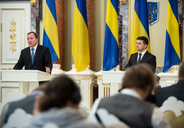 Зеленский едет к Путину требовать дату «слива» Донбасса