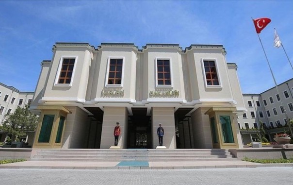 Турция депортировала во Францию 11 боевиков ИГИЛ