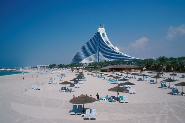 Педагоги элитной казанской школы за счет родителей учеников устроили себе корпоратив в ОАЭ