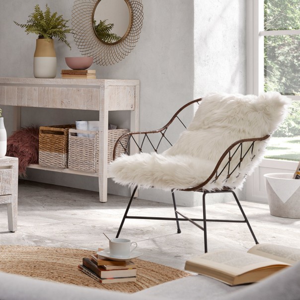 Дизайнерские столы и стулья как протест против стандартизации