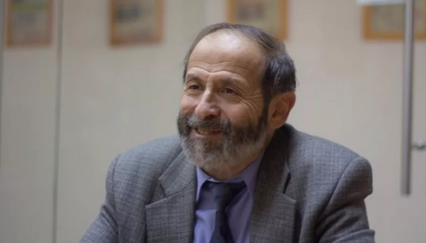 Пластинка Вишневского заела: депутат снова лезет куда не надо с непрошенной критикой