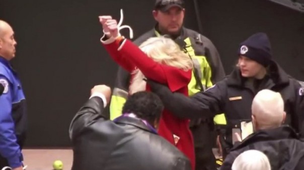 Джейн Фонду отправили за решетку перед 82-м днем рождения