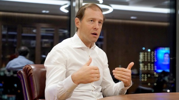 Aurus на водороде и электромобили: Денис Мантуров о новинках автопрома