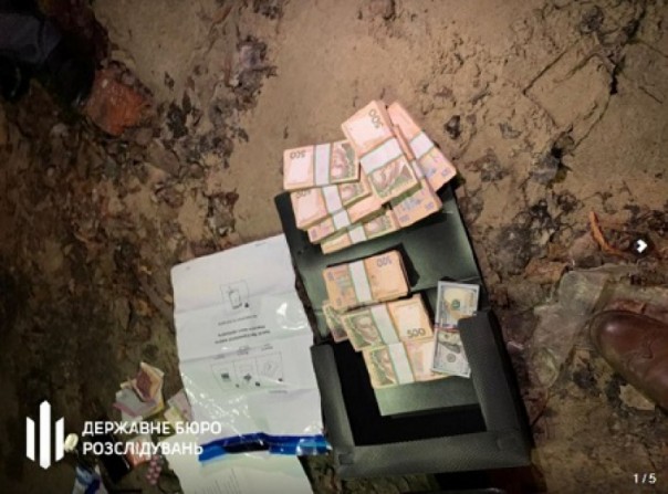 Топ-чиновники СБУ организовали в Донбассе масштабную схему «откатов»