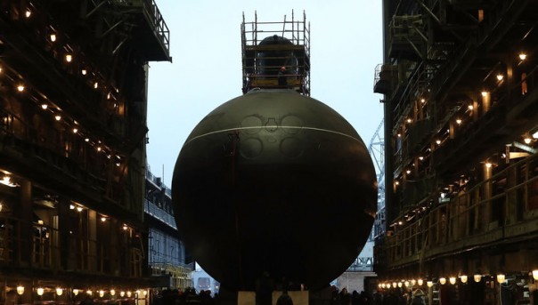 В Петербурге спустили на воду новую подлодку "Волхов"