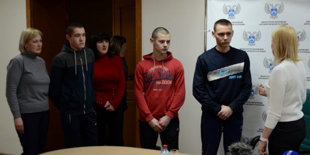 Глава ДНР помиловал несовершеннолетних диверсантов, задержанных в 2016 году