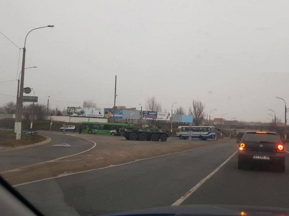 Спецоперация в Херсоне: по всему городу БТРы и Нацгвардия