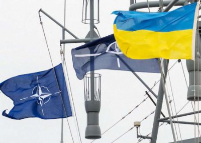 НАТО будет учить украинских чиновников пропагандировать Альянс
