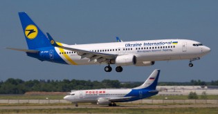 Украинский пассажирский самолет разбился в Иране / СМИ: все пассажиры упавшего в Иране Boeing, предположительно, погибли