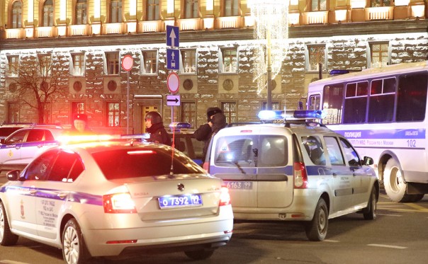 Из ФСБ уволили снимавших стрельбу на Лубянке сотрудников