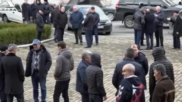 Верховный суд Абхазии признал незаконной победу Хаджимбы на выборах