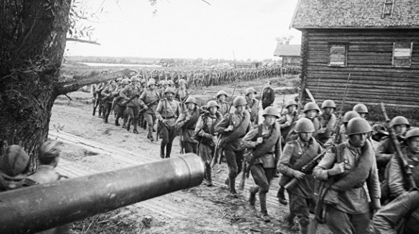 Россия вступает в борьбу за историческую правду о Второй мировой войне. Андрей Бабицкий