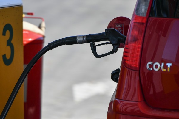 Россия оказалась в лидерах рейтинга стран с самым дешевым бензином