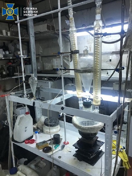 Под Киевом бывшие копы создали нарколабораторию