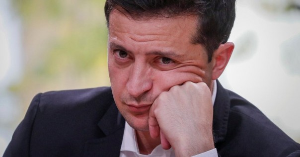 Зеленский и его стая взяли курс на ликвидацию Украины