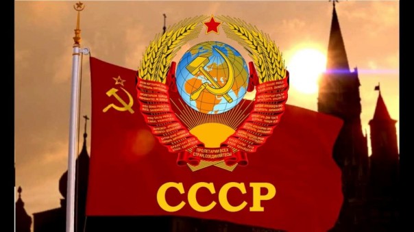 Что творит животворящий гимн СССР с иностранцами