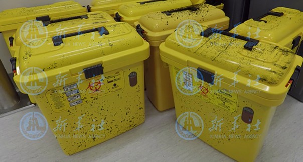 В эвакуированном консульстве США в Ухане нашли закопанные контейнеры с маркировкой биоопасности: Китай требует объяснений