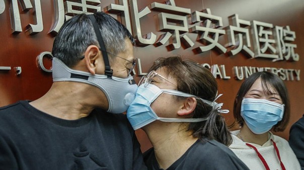 Эпидемия на спаде — истерика на подъеме. Анатолий Вассерман