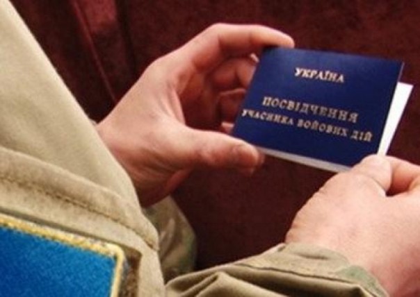 «Герой? Иди воюй!» В Мариуполе из маршрутки выгнали ветерана АТО, требовавшего бесплатной перевозки