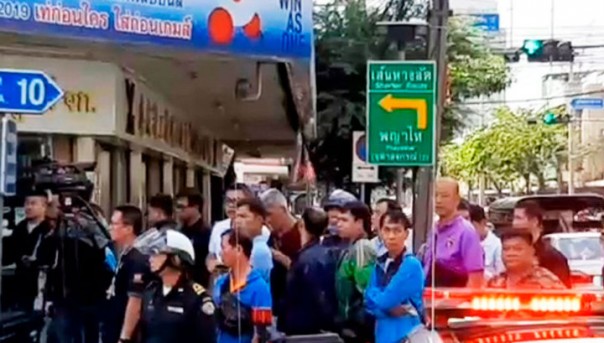 В Таиланде опять прогремела стрельба, на этот раз под прицелом - жители Бангкока, стрелок задержан