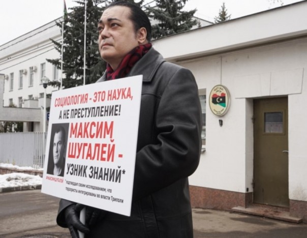Российских социологов, заключенных в ливийской тюрьме, поддержал певец Игорь Наджиев