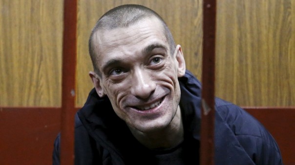 LCI: депутат от партии Макрона предложил «вышвырнуть» Павленского из Франции