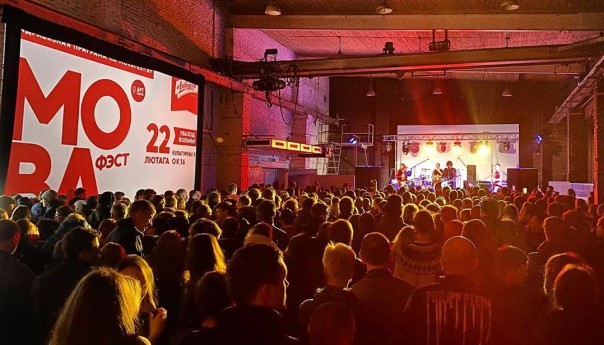 Секс, пиво, мова: Опасная игра Лукашенко