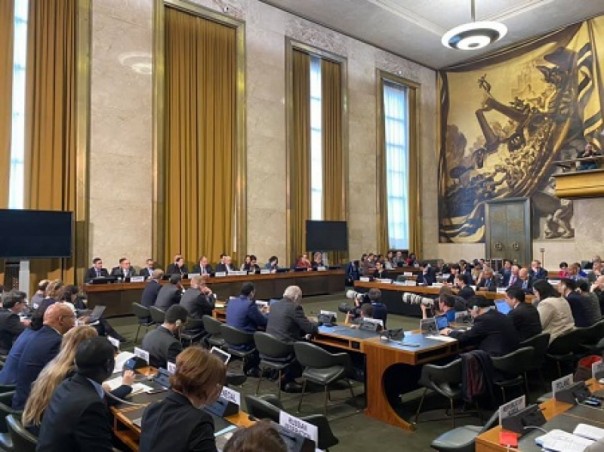 Грузинские журналистки напали на представителей МИД РФ Лаврова и Захарову в Женеве