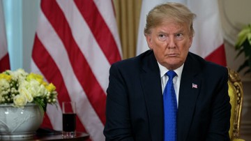 Генпрокурор США не выдержал словесного потока Трампа в «Твиттере»