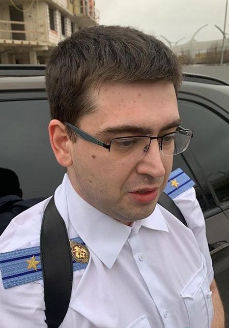 "Я сейчас твое ФСБ тебе в… засуну"