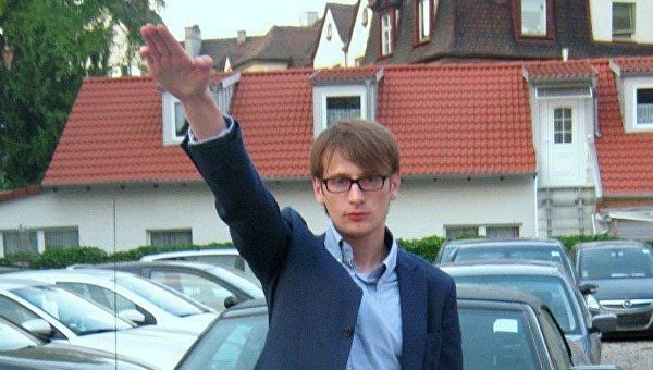 Марш слабоумных, или С14 против COVID-19. Константин Кеворкян